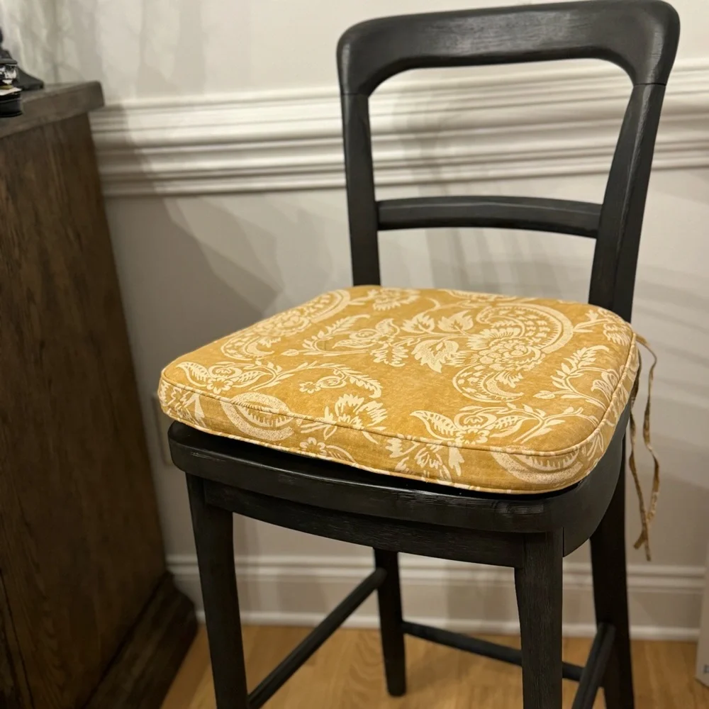 Set of 4 Pottery Barn Linen Bland Dining Chair Cushions